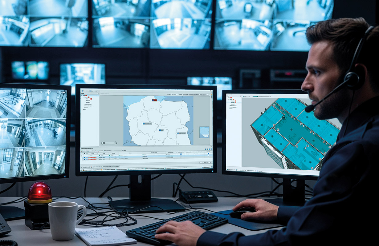 Operator w Centrum Monitoringu